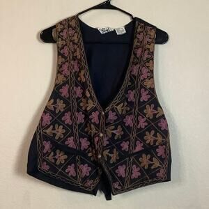 Vintage Sudden Impact Women's Black Embroidered Floral Vest Sz M